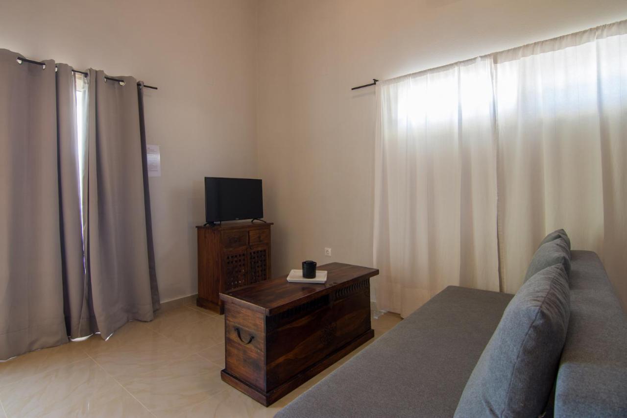 Villa Elaia Suites & Apartments No.7 ไกออส ภายนอก รูปภาพ