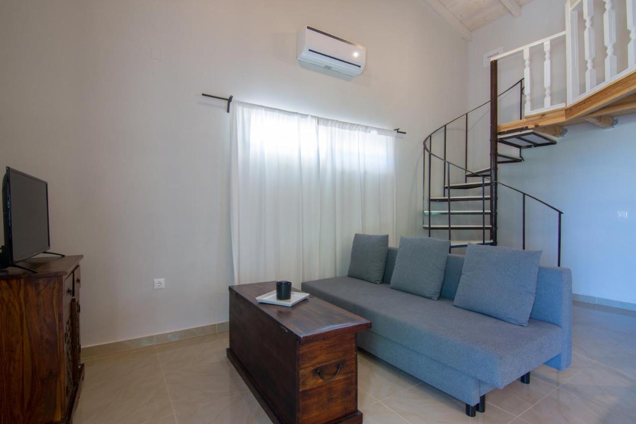 Villa Elaia Suites & Apartments No.7 ไกออส ภายนอก รูปภาพ